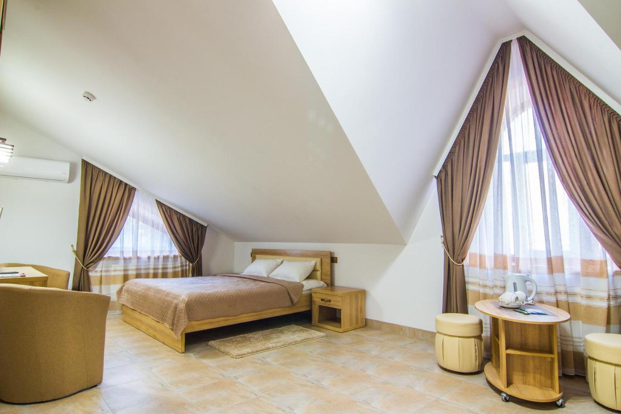 Мисливець В Комплексі "Сокіл" Hotell Susk Exteriör bild