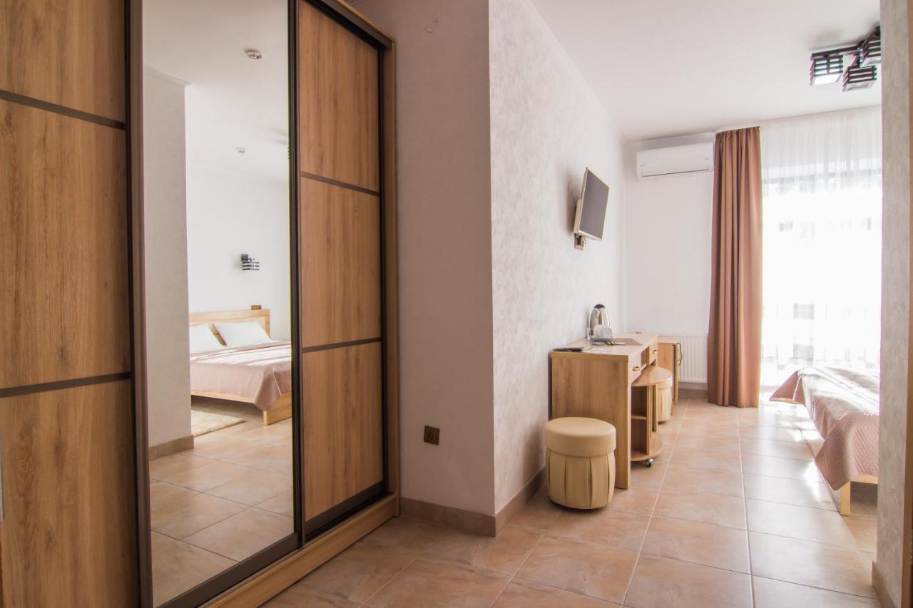 Мисливець В Комплексі "Сокіл" Hotell Susk Exteriör bild