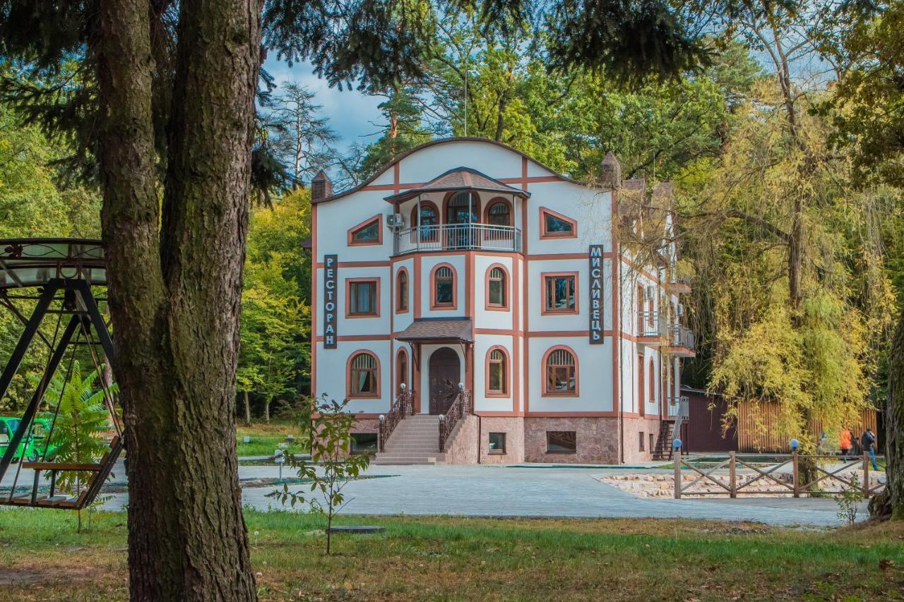 Мисливець В Комплексі "Сокіл" Hotell Susk Exteriör bild