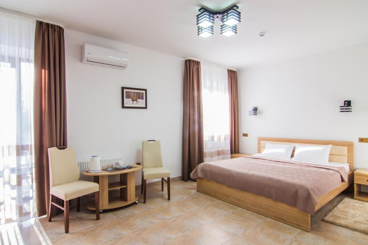 Мисливець В Комплексі "Сокіл" Hotell Susk Exteriör bild