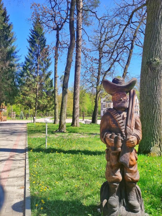 Мисливець В Комплексі "Сокіл" Hotell Susk Exteriör bild