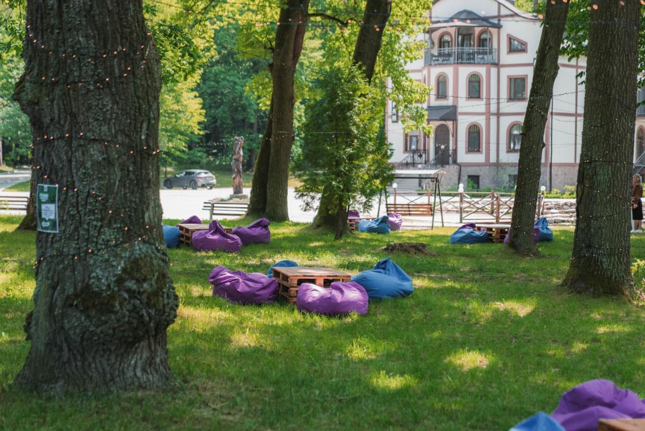 Мисливець В Комплексі "Сокіл" Hotell Susk Exteriör bild