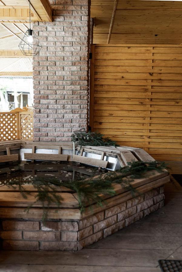 Мисливець В Комплексі "Сокіл" Hotell Susk Exteriör bild